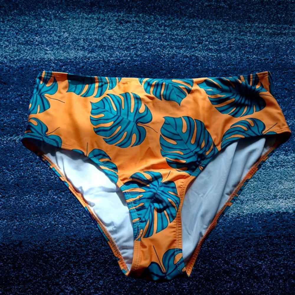 LEAF PRINT BIKINI BOTTOM SIZE XL